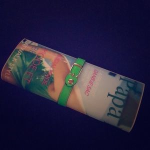 ⚜️Vintage Style Magazine Clutch